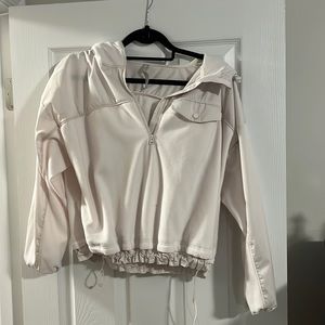 Athleta Wind Breaker Crop Pullover